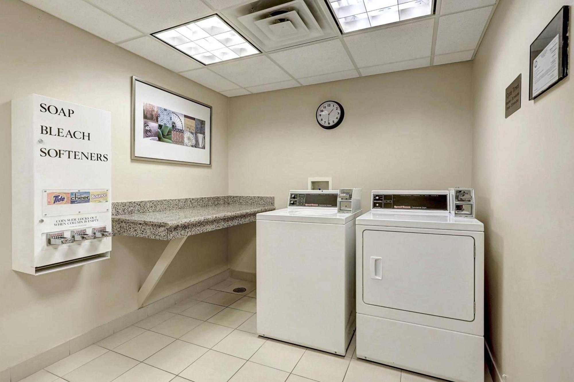 Fairfield Inn & Suites By Marriott Edison - South Plainfield Eksteriør bilde