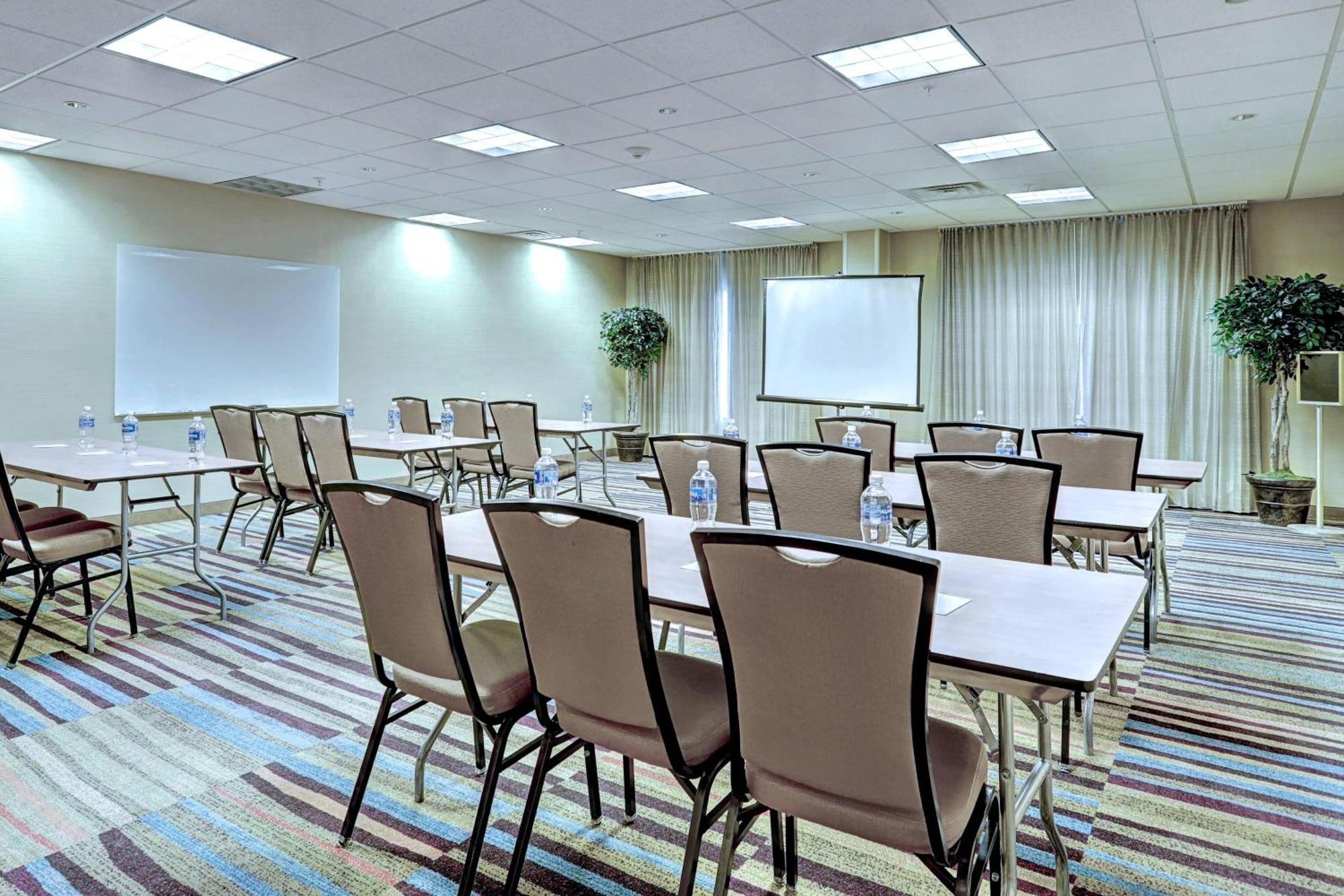 Fairfield Inn & Suites By Marriott Edison - South Plainfield Eksteriør bilde